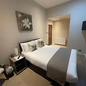 *** Konukevi Jewel Birleşik Krallık