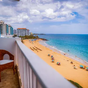  Apartment Condado Beachfront- Perfect For Families! Puerto Rico